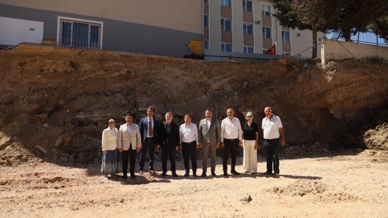 AK Parti Mudanya'dan Mütareke İlkokulu'nda İnceleme