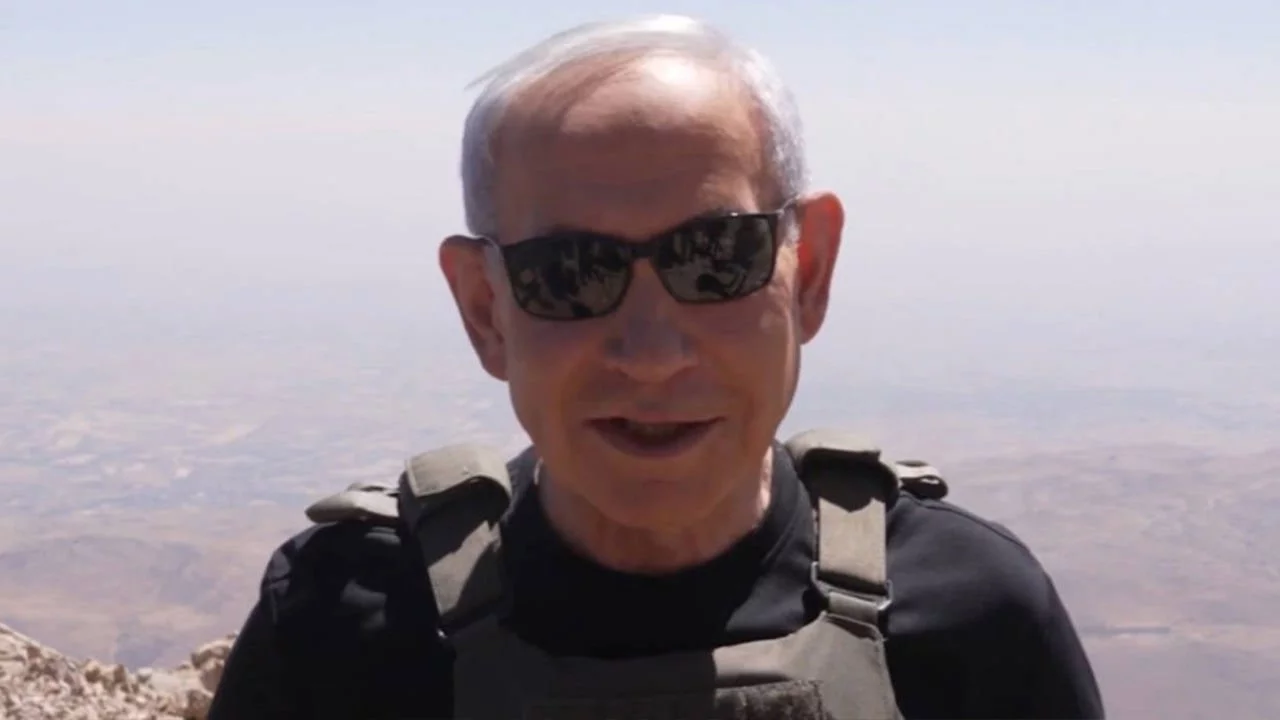Netanyahu işgal ettikleri Suriye toprağında gezintiye çıktı