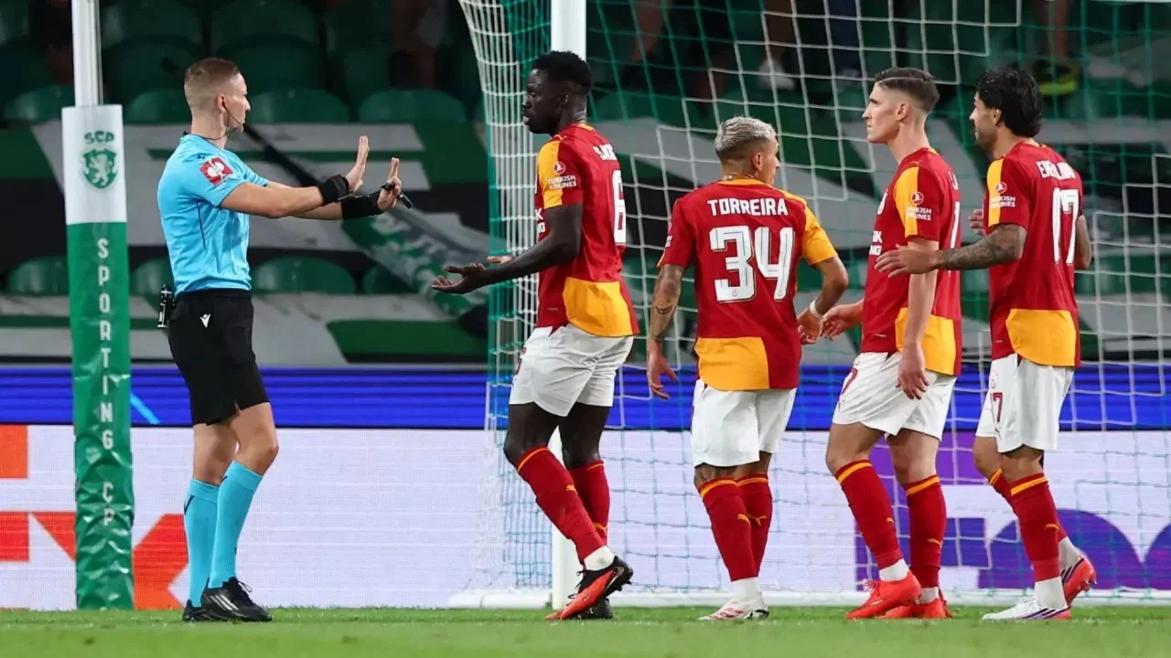 Galatasaray'dan hakem tepkisi: 'Maçın önüne geçti'