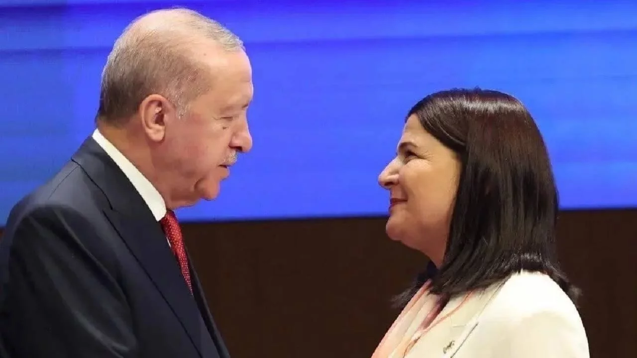 AK Parti'ye katılan Foça Belediye Başkanı Fıçı'dan açıklama: Hizmet üretme iradesi