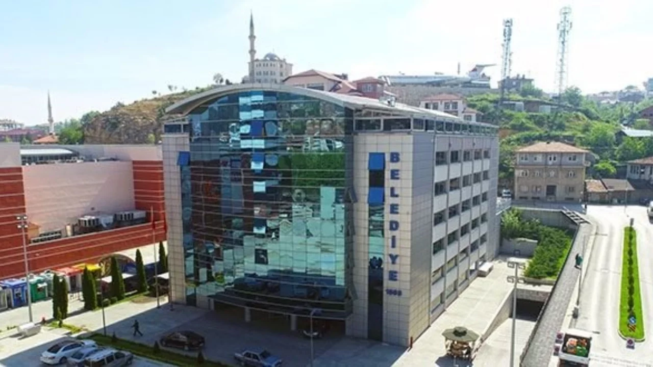 Kastamonu Belediyesi'ne silah ve kılıçla baskın! 1 gözaltı