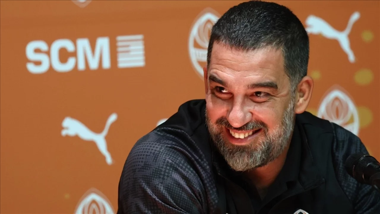 Arda Turan'dan Halil Umut Meler sorusuna esprili cevap