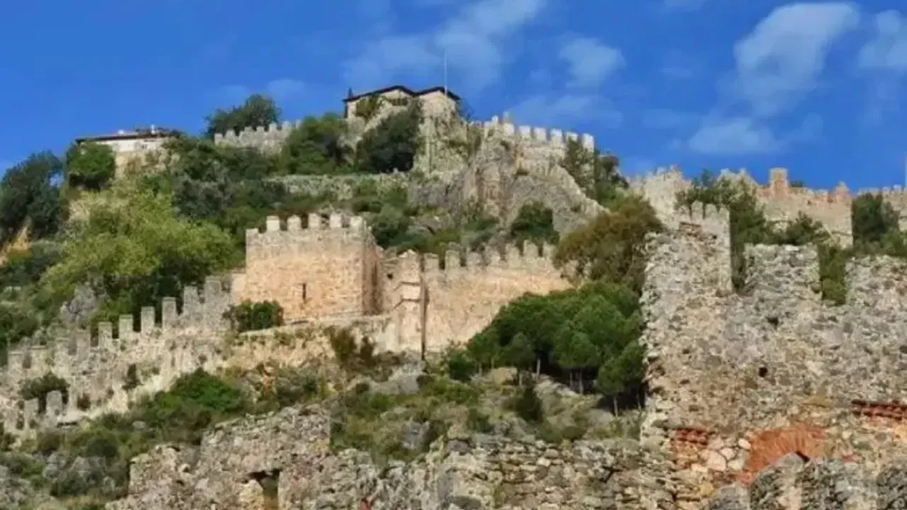 Kalonoros kalesi nerede? Kalonoros kalesi hangi şehirde?