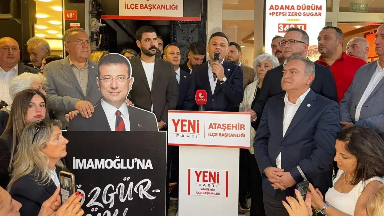 Özgür Çelik: Demokratik bir Türkiye'yi inşa edeceğiz