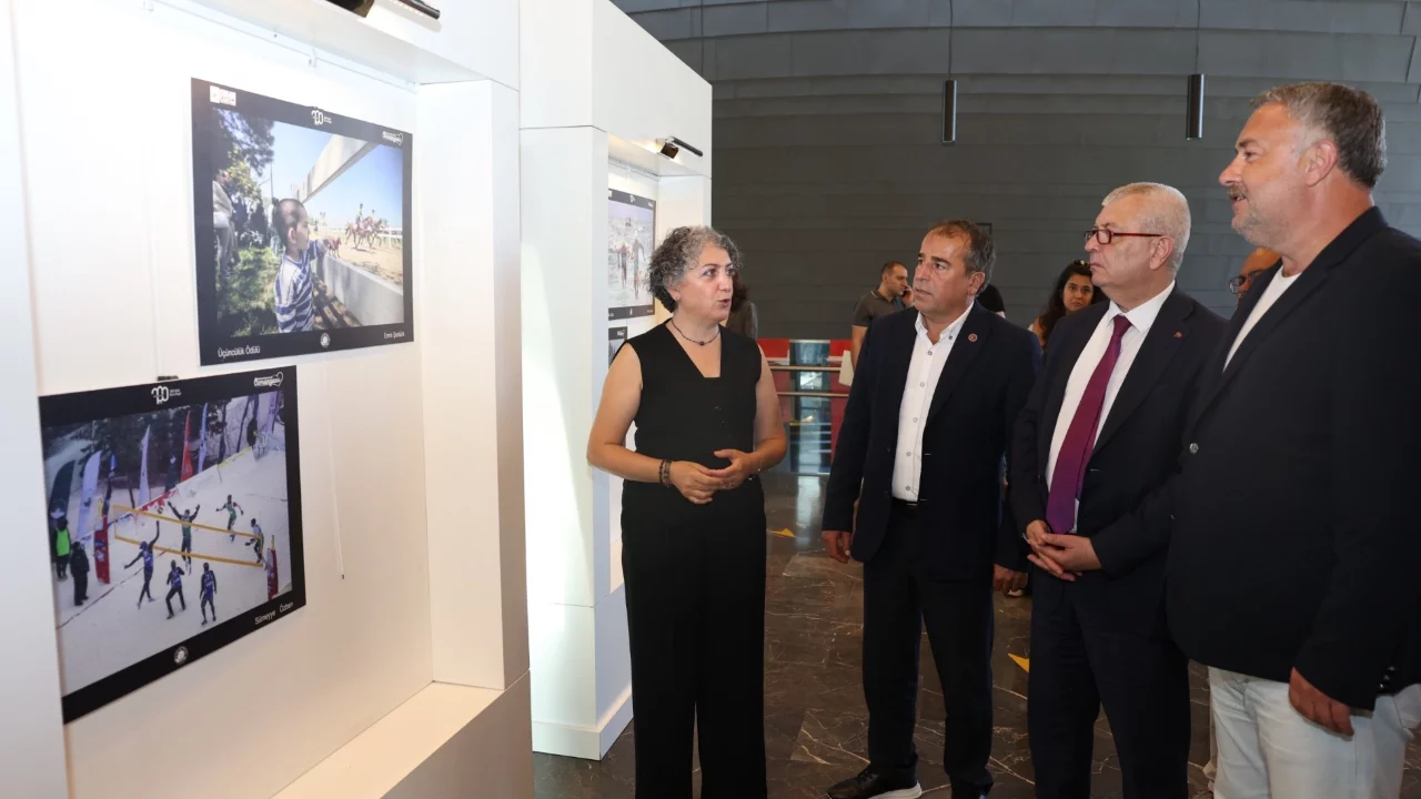 Bursa Osmangazi'de fetih ve spor kareleri ödüllendirildi
