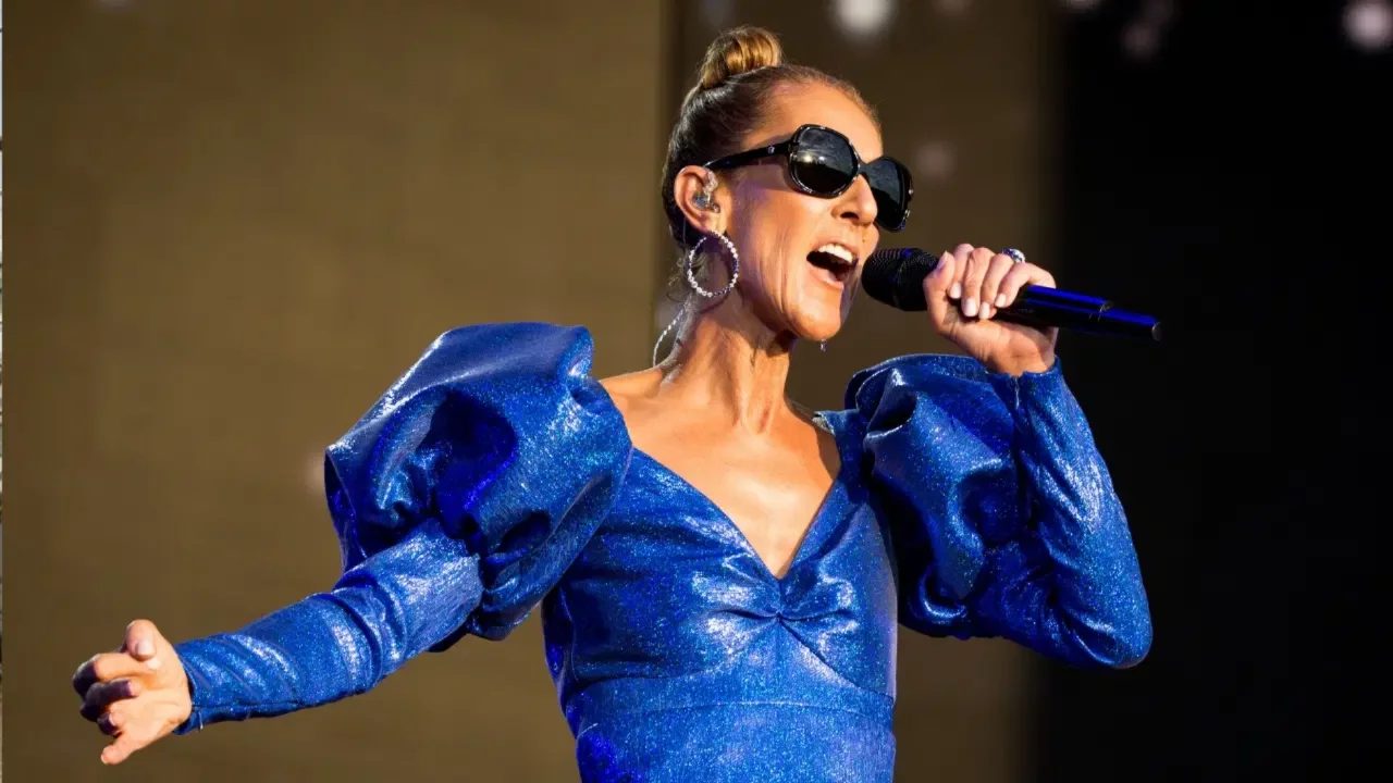 Dünyaca ünlü şarkıcı Celine Dion sahnelere döndü