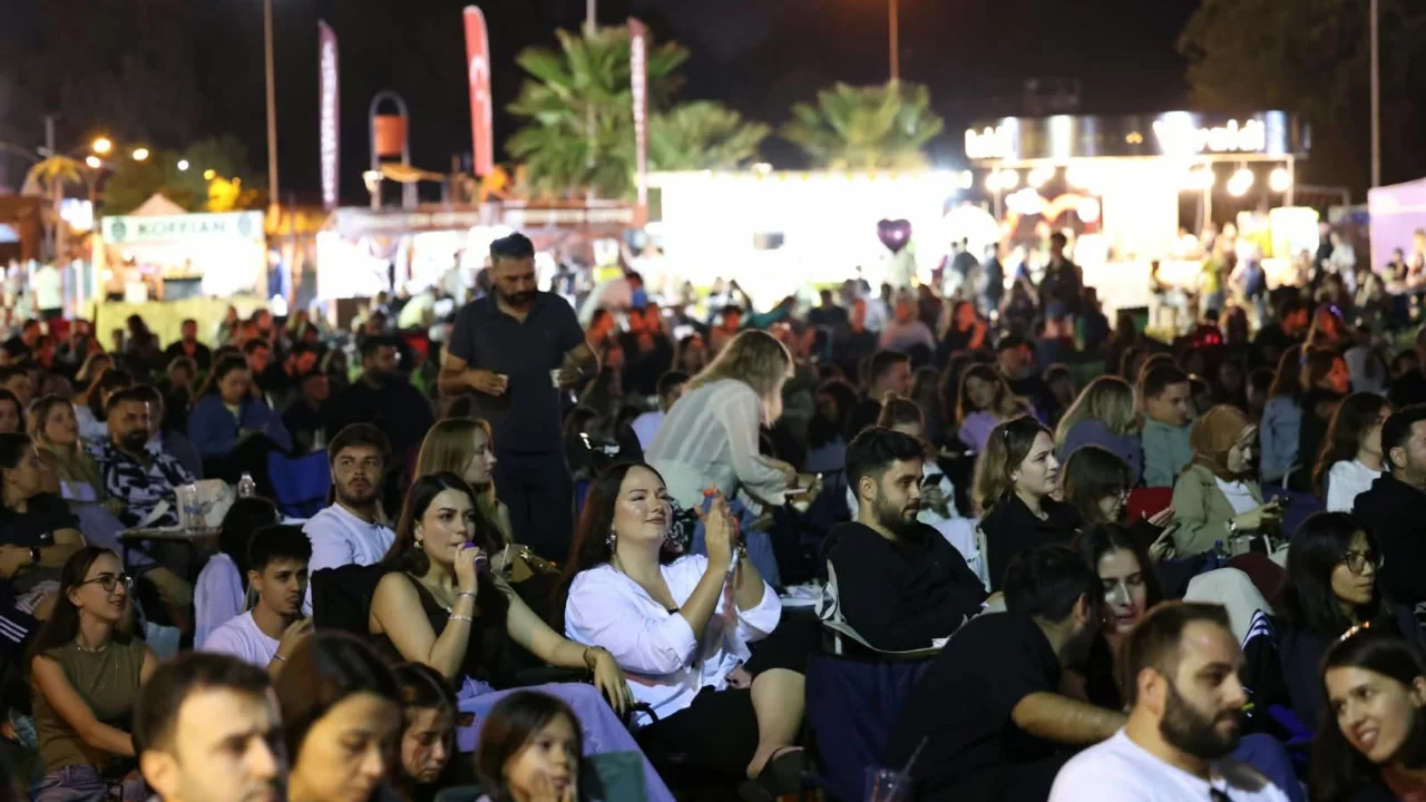 Bursa Kahve Festivali, kahve ve müzik tutkunlarını aynı çatı altında bir araya getirdi