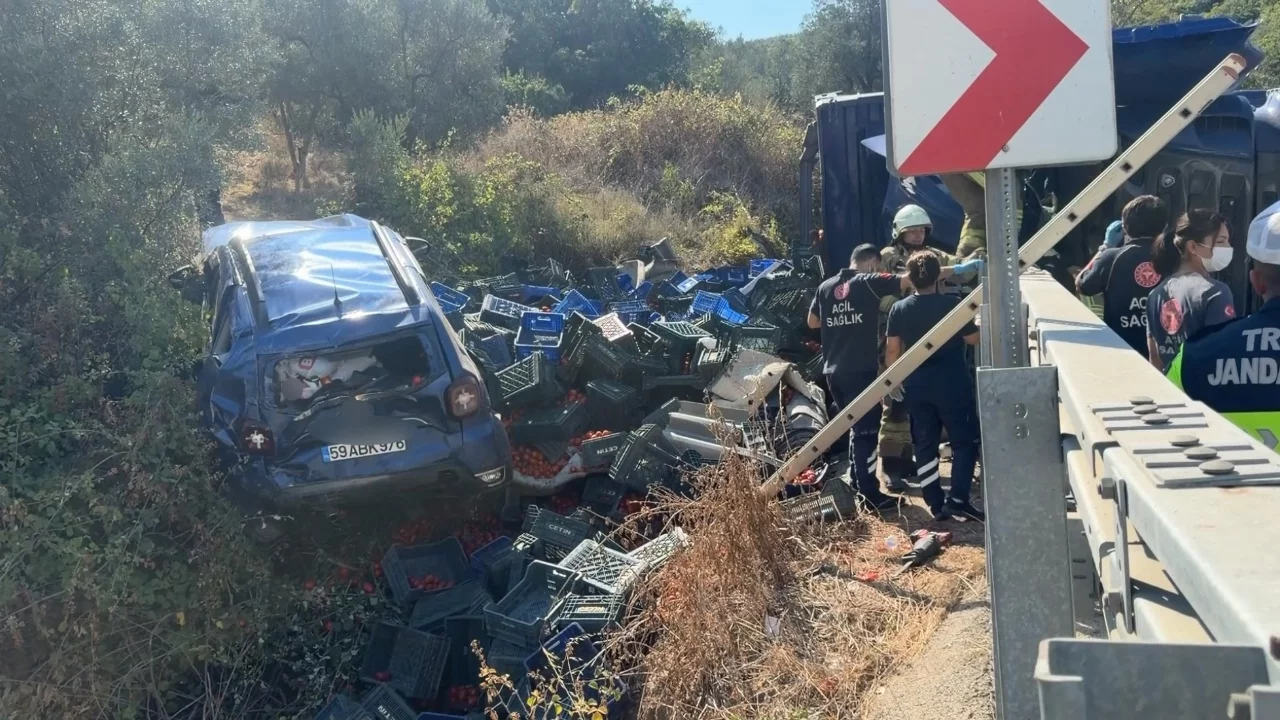 Bursa'da virajı alamayan kamyon dehşet saçtı! 1 ölü, 1 yaralı