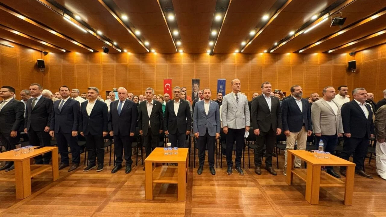 Bursa Artvin Vakfı'nda Adnan Demirci güven tazeledi