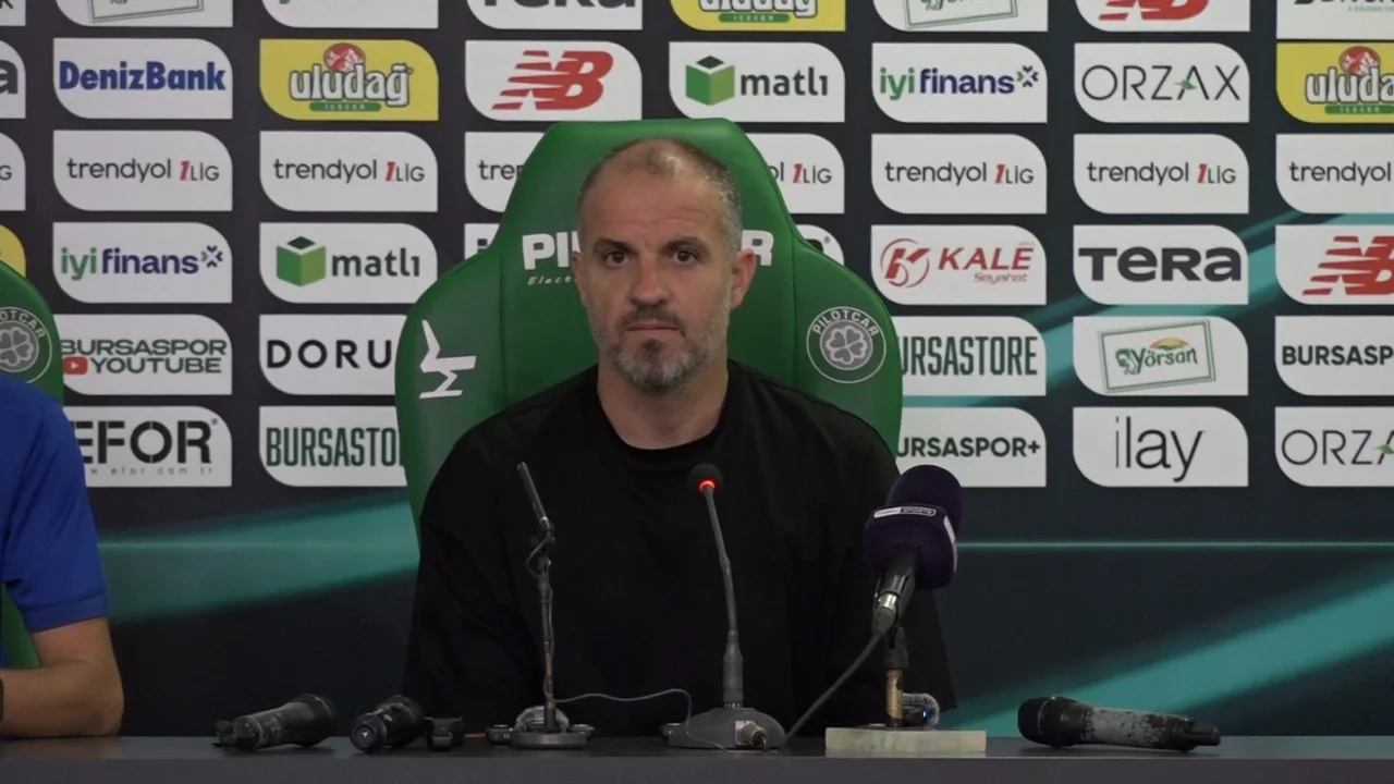 Bursaspor Teknik Direktörü Mustafa Er: Maalesef 2 puan verdik