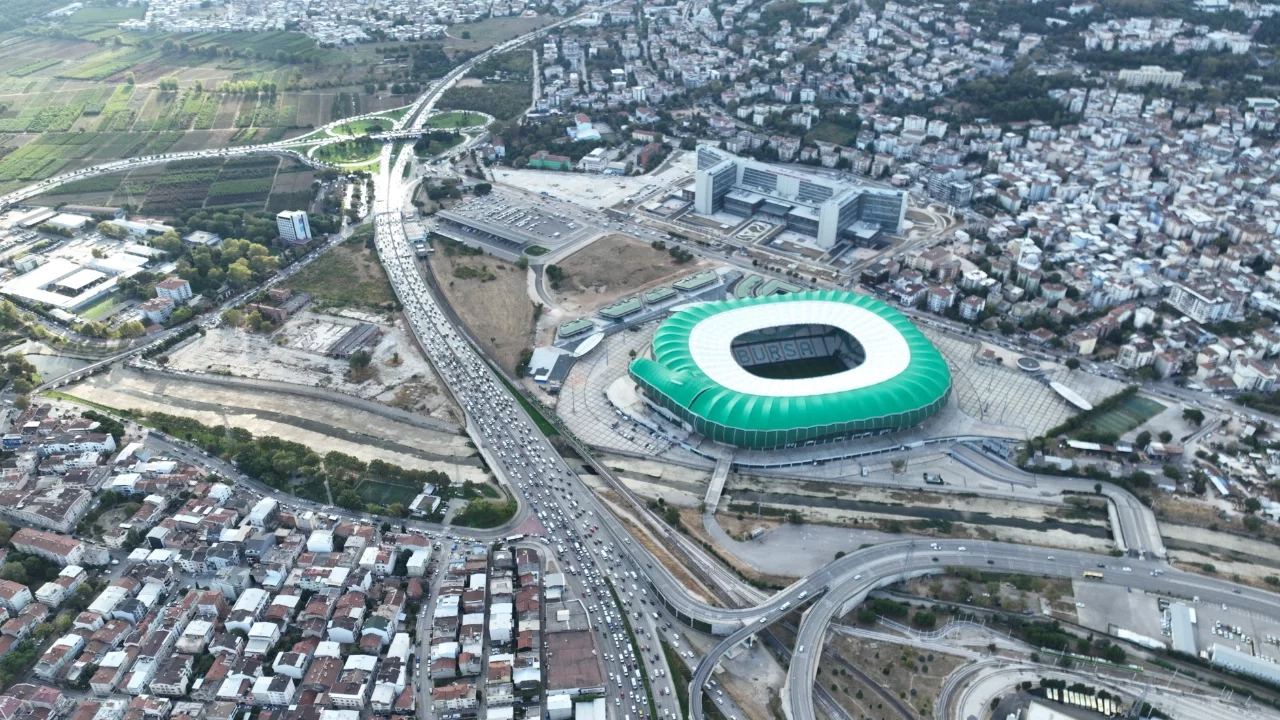 Bursa'da okullar açıldı, trafik şaşırttı! Acemler'de yoğunluk oluşmadı
