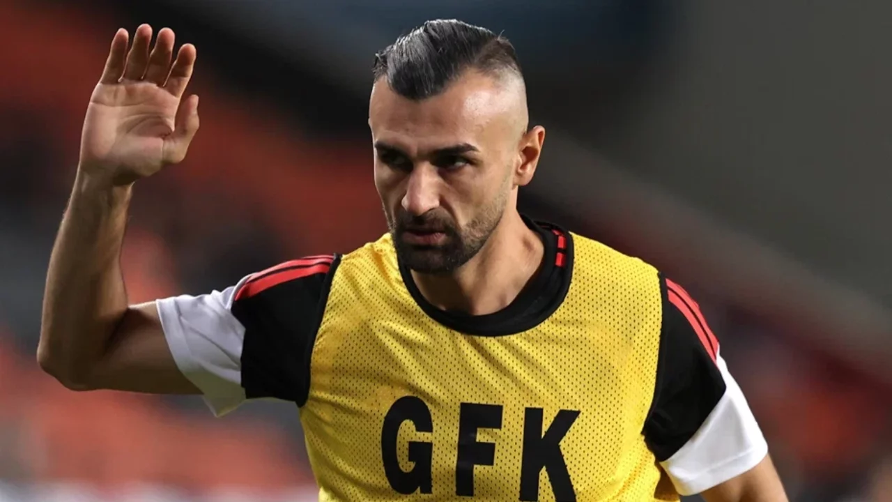 Serdar Dursun'dan Fenerbahçe yorumu: Uzun bir dönem şampiyonluk gelmeyince oyuncular için de zor ...
