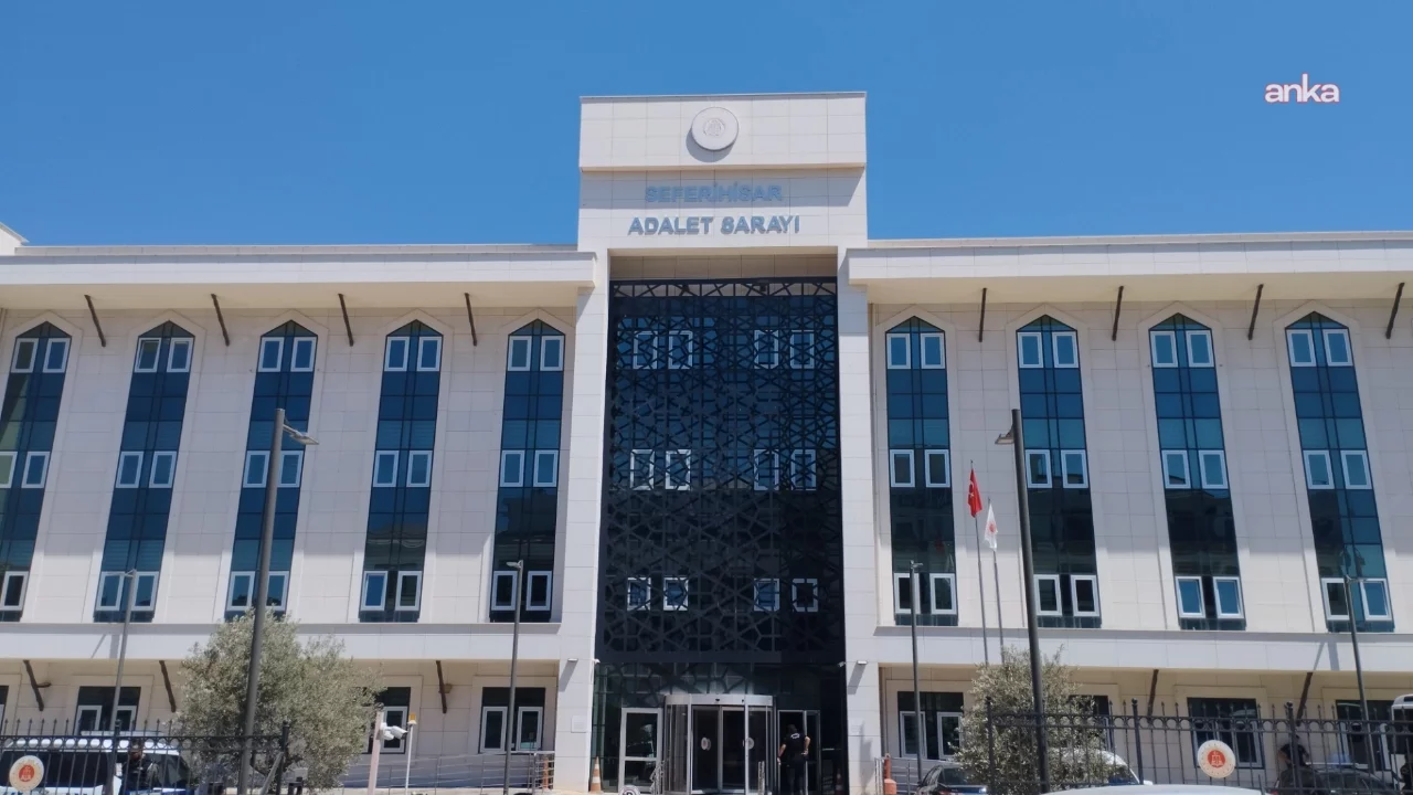 Seferihisar Belediyesi soruşturmasında 47 şüpheli adliyeye sevk edildi