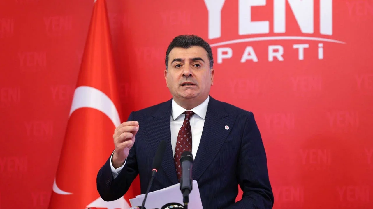 Zeynel Emre'den açıklama geldi: YENİ Parti'nin ismi değişecek mi?
