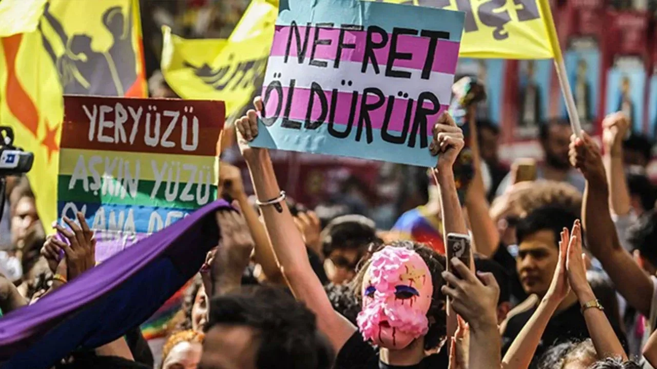 Ankara'da LGBTİ+ soruşturmasında 7 Kaos GL üyesi ve gazeteci Tuğba Tekerek tutuklandı