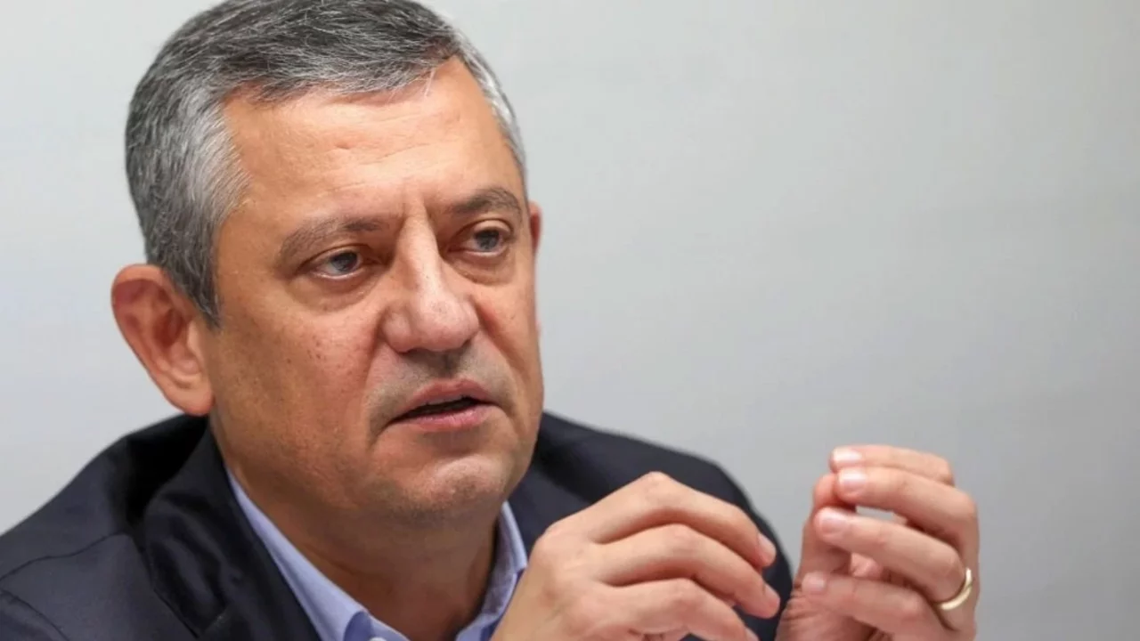 Özgür Özel ve ekonomi kurmaylarından 'sermaye piyasaları' değerlendirmesi: 'Faturanın millete kesilmesine izin vermeyeceğiz'