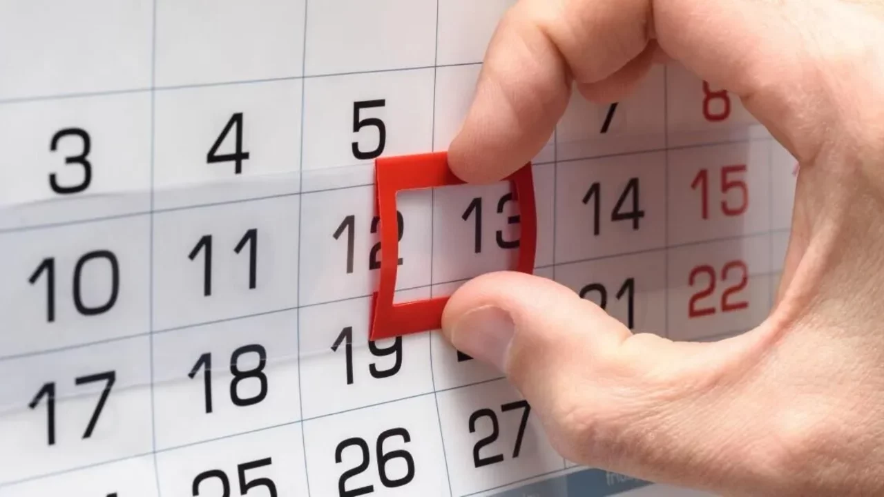 29 Ekim hangi güne denk geliyor? 28 Ekim yarım gün mü, tam gün mü?