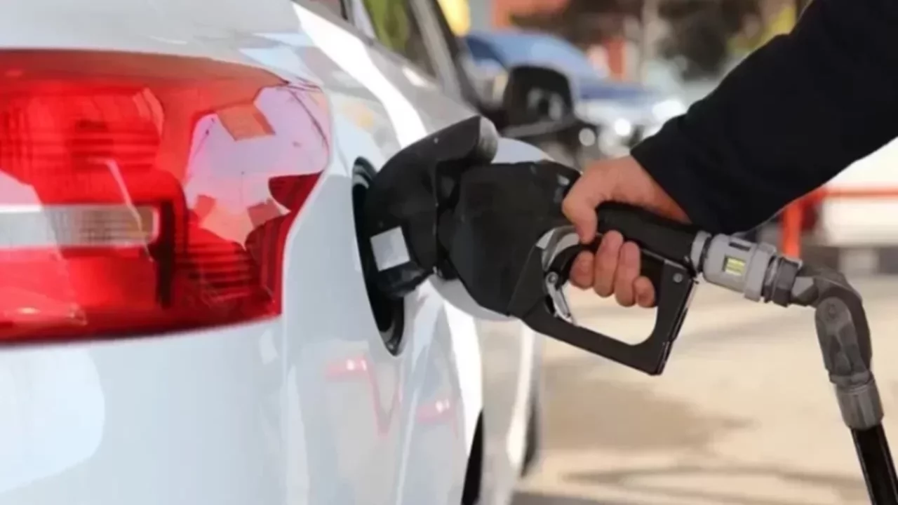 Motorin 100 TL'ye dayandı işte akaryakıtta son fiyatlar