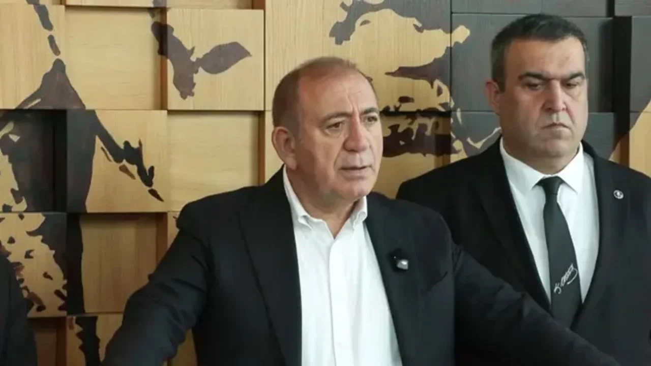 Mahkemeden CHP İstanbul kararı: Gürsel Tekin'in görevine son verildi