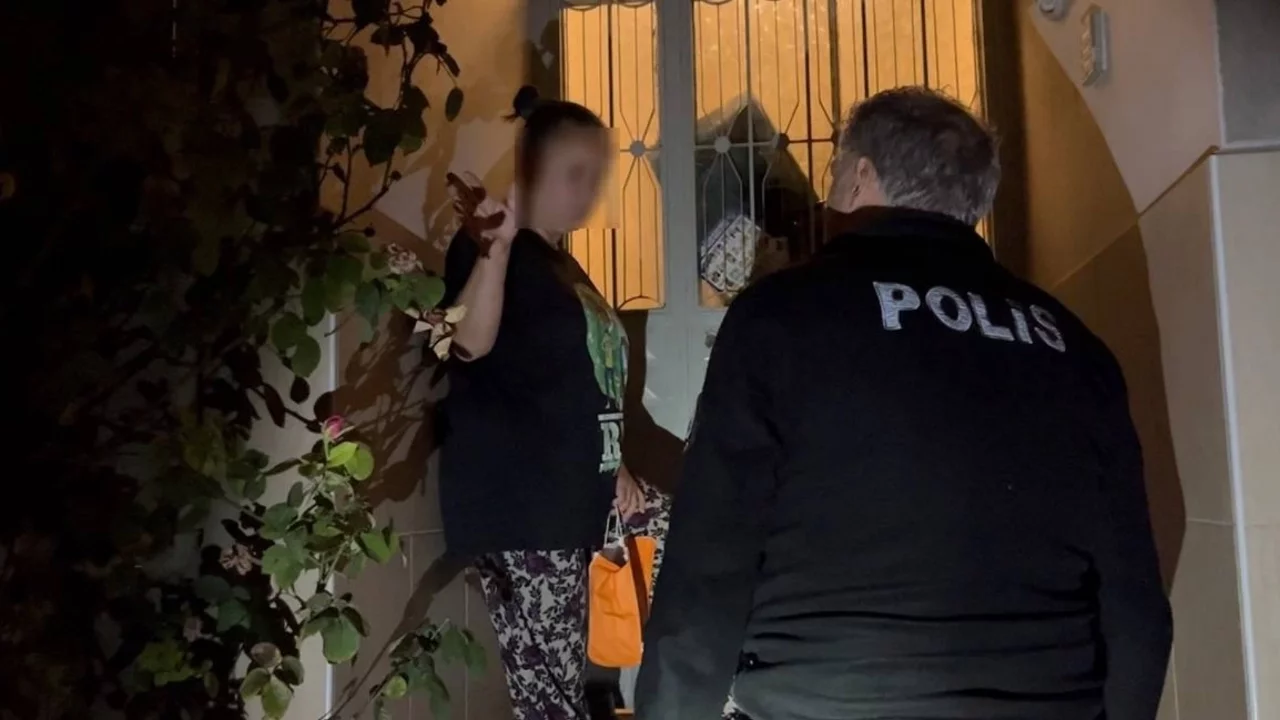 Bursa'da uyuyamayan mahalleli gece yarısı sokaklara döküldü