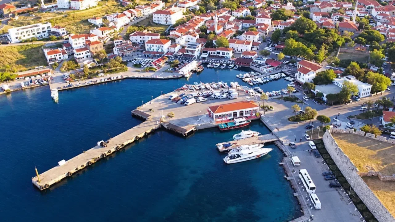 Bozcaadalılardan liman projesi çağrısı: 'Proje halka açıklansın'