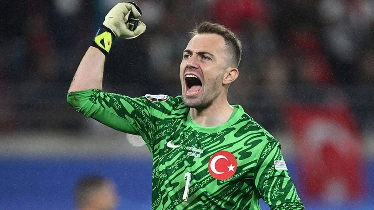 Mert Günok duyurdu: 14 yıllık milli takım kariyerini noktaladı