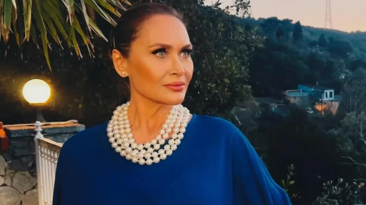 Neslihan Acar kimdir? Neslihan Acar kaç yaşında hangi dizilerde oynadı?