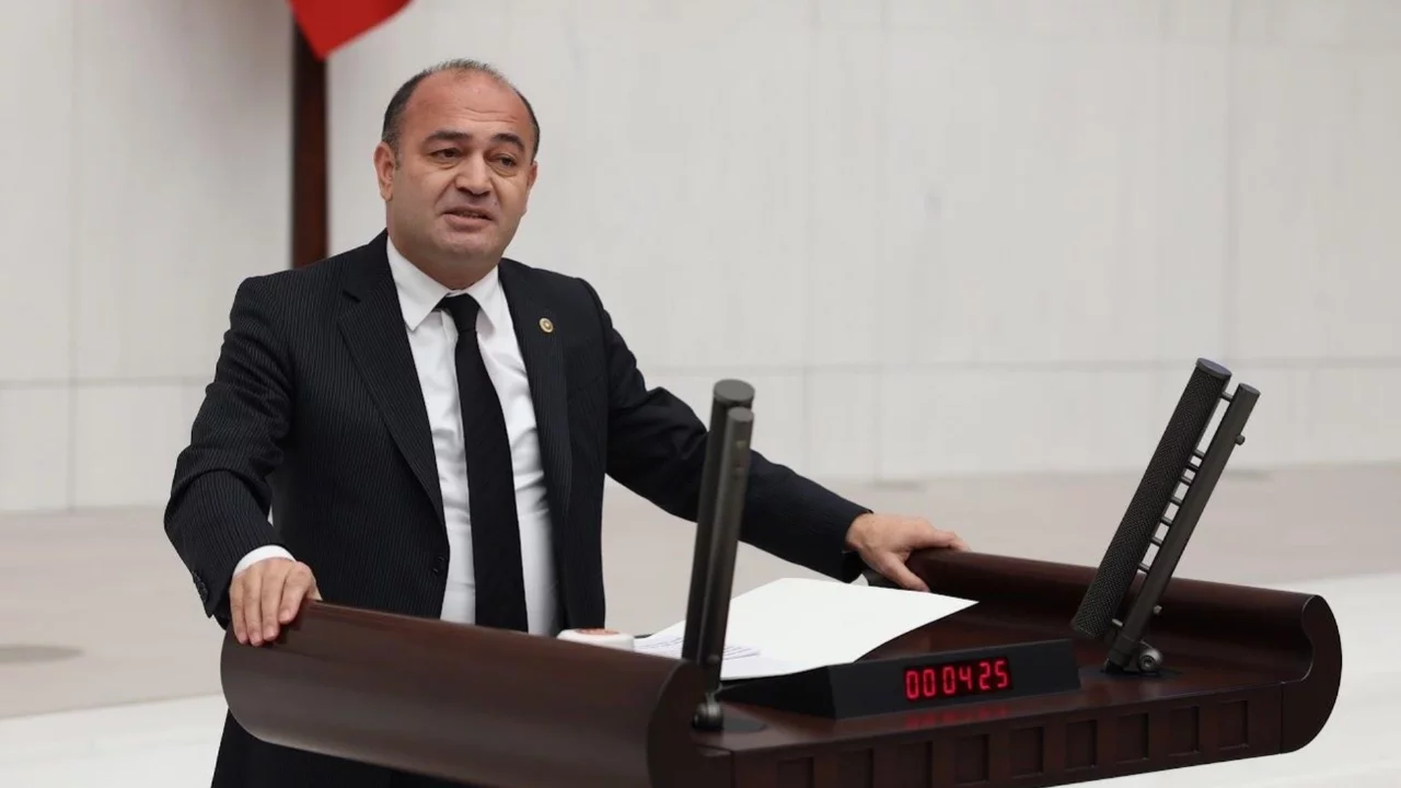 Özgür Karabat'tan 'fon krizi' tepkisi