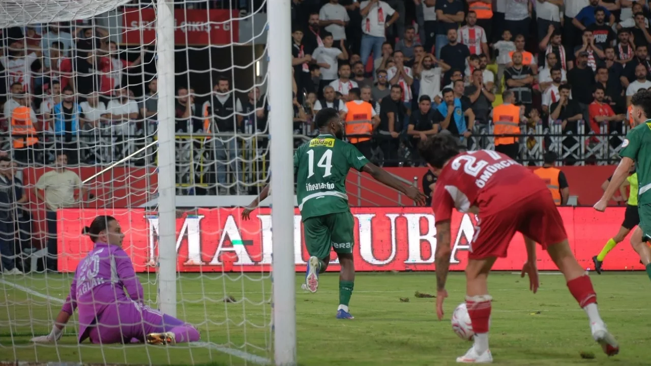 Nijeryalı santrfor Kelechi Iheanacho: "Çok sert bir maç oldu"