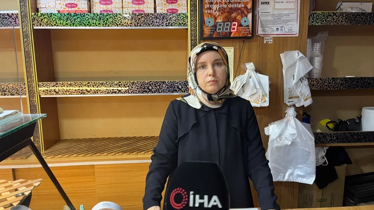 Kadın fırıncı, çocuklarının gözü önünde darbedildi