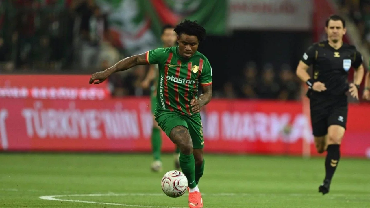 Gift Orban kimdir, kaç yaşında? Amedspor'un yeni golcüsü hangi takımlarda oynadı?