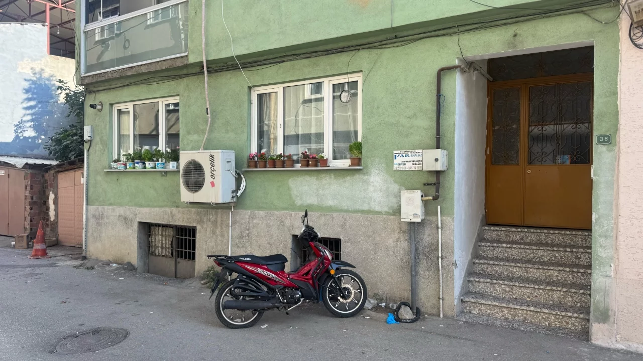 Bursa'da haber alınamayan karı koca evlerinde ölü bulundu
