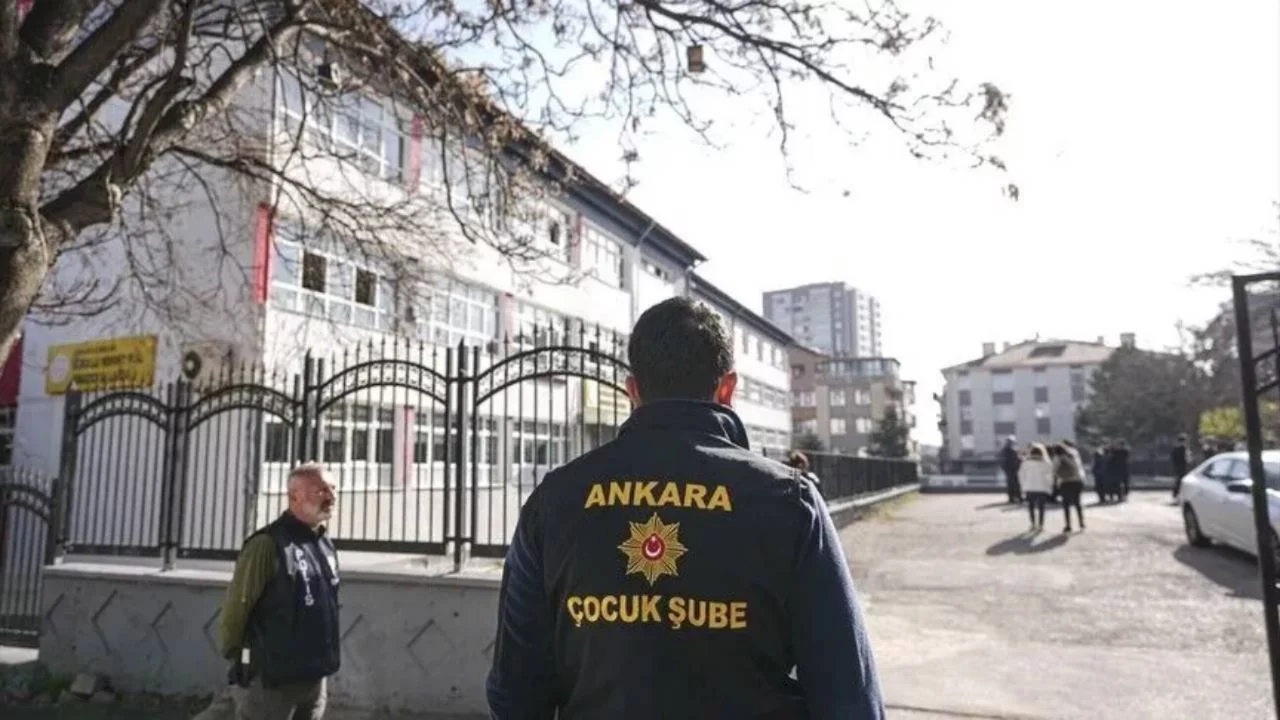 Bakanlıklar imzaladı: Okullarda güvenlik tedbirleri değişiyor