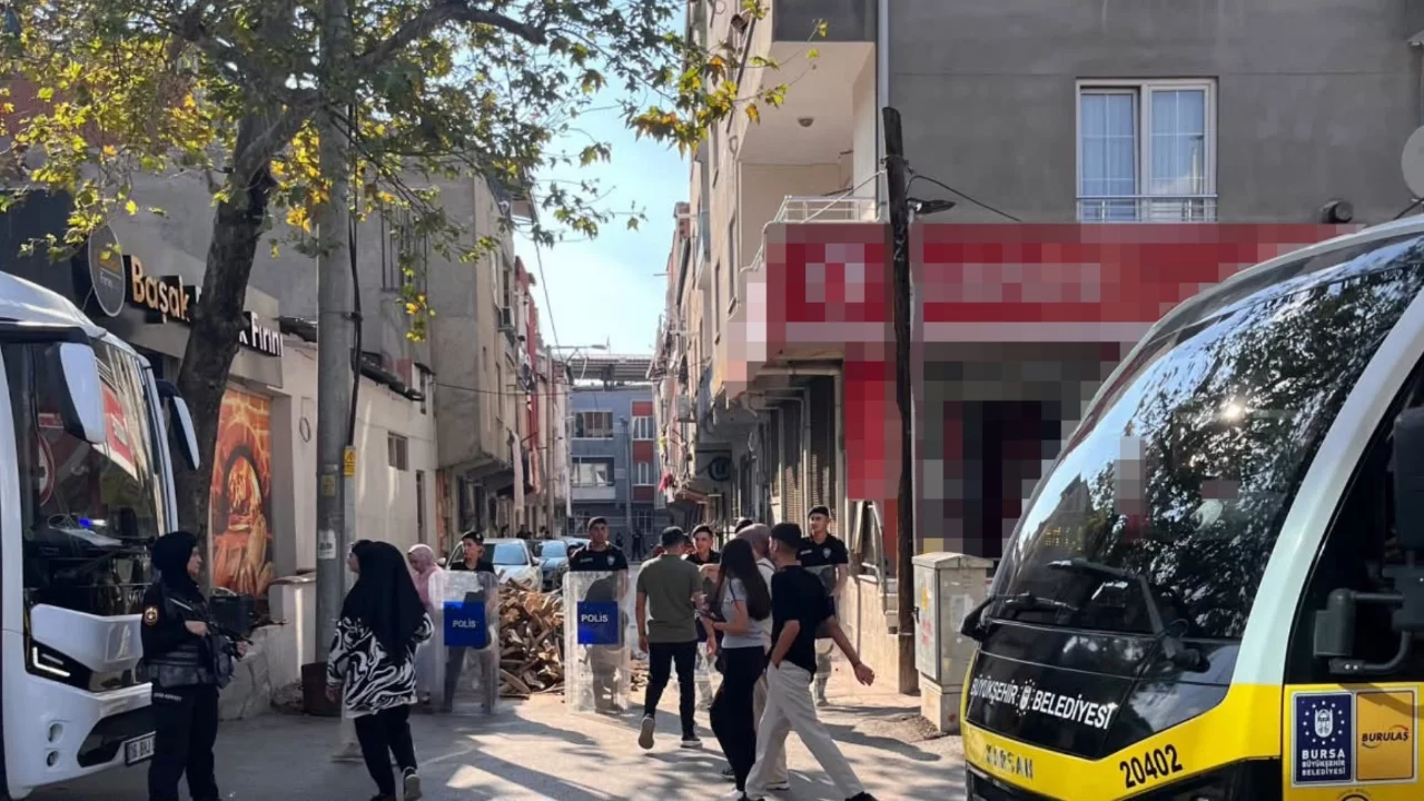 Bursa'da çay ocağı önünde silahlı saldırı
