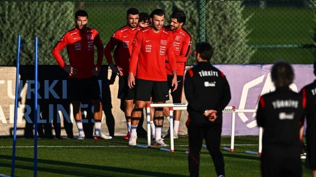 Milli Takım'da Fransa maçının hazırlıkları başladı