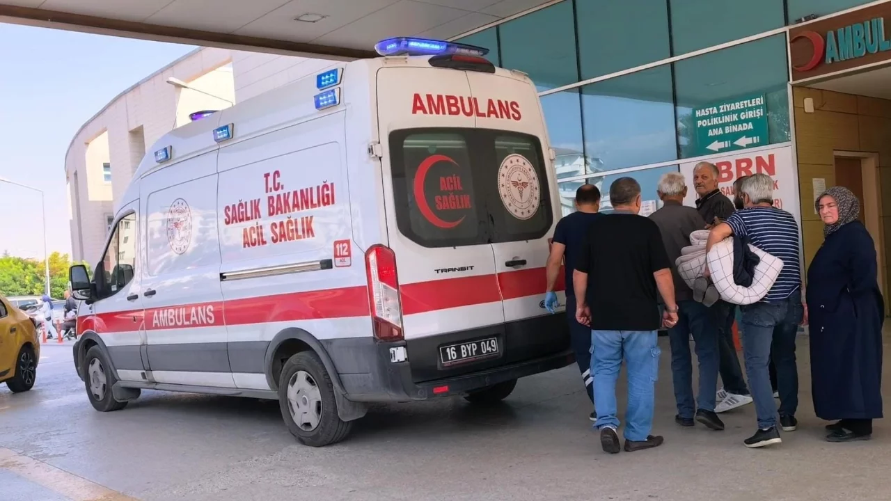 Bursa'da sobadan sızan gazdan etkilenen çift hastanelik oldu