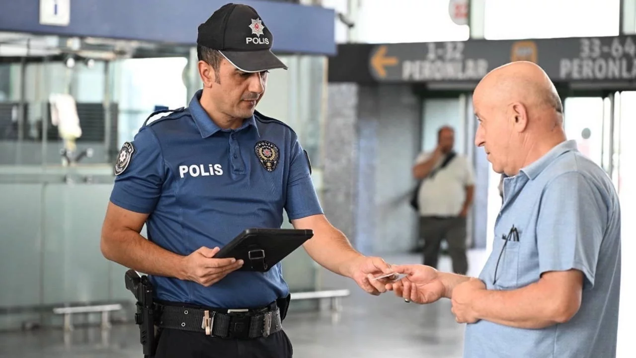 Emniyet Genel Müdürlüğü'nden dikkat çeken paylaşım