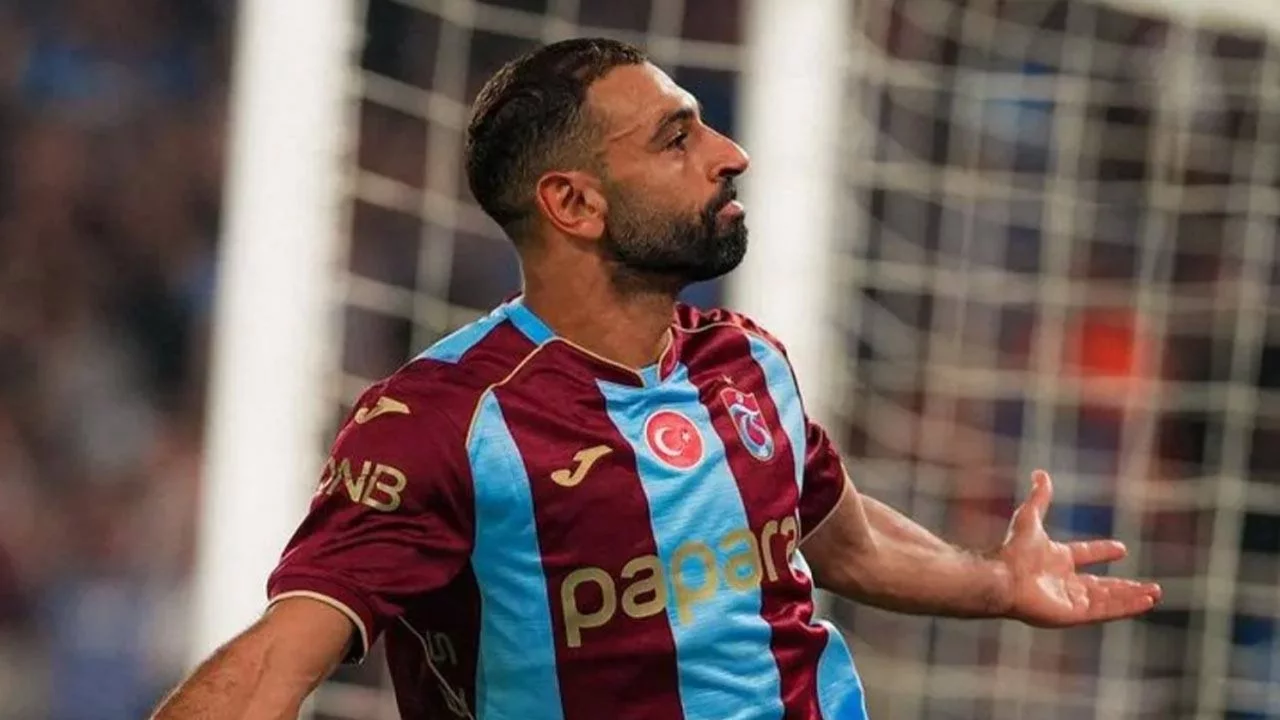 Salah'a 6 ay araç kullanma yasağı: Trafikten men cezası aldı