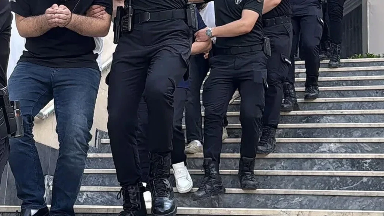 "AcnTürk Sigorta" operasyonunda 23 şüpheliye gözaltı