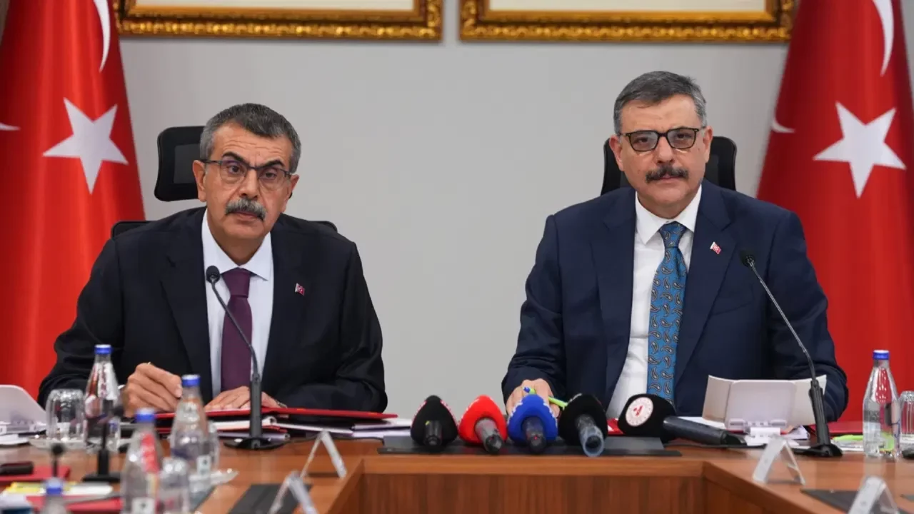 Cevdet Yılmaz'dan Manisa'daki okul saldırısına ilişkin açıklama: Bakanlar olay yerine gidiyor