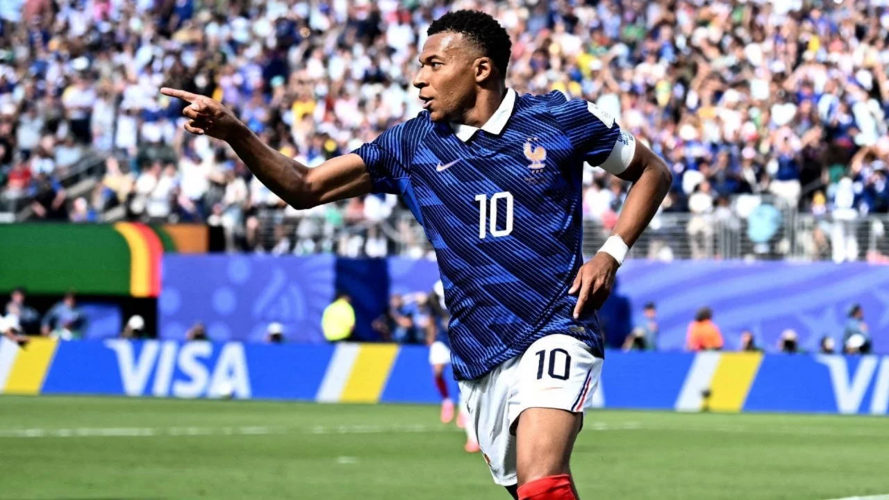 Türkiye maçı öncesi Fransa'da Mbappe gelişmesi!