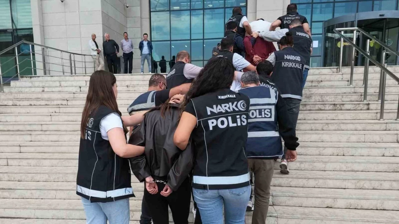 12 milyon liralık uyuşturucu operasyonunda 6 kişi tutuklandı