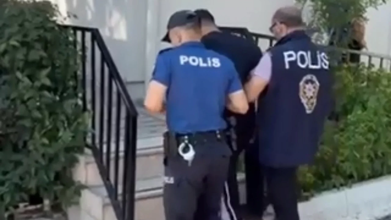 Bursa'da haklarında kesinleşmiş hapis cezası bulunan 3 kişi yakalandı