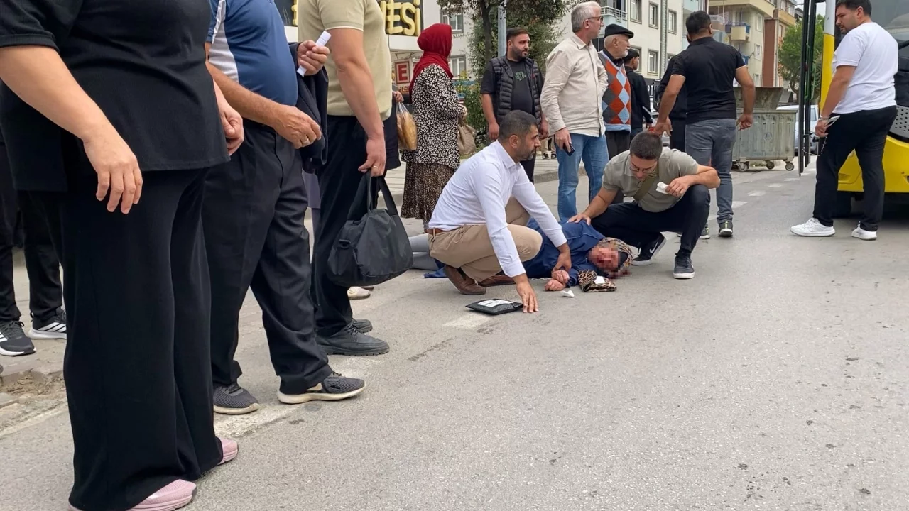 Bursa'da otobüsün çarptığı yaşlı kadın ağır yaralandı