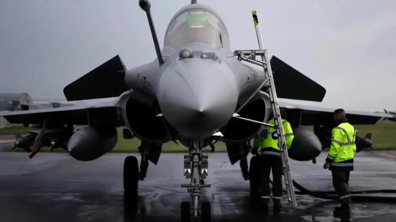 Almanya'da ABD askeri üssü yakınında F16 düştü