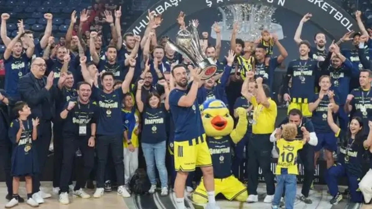 Cumhurbaşkanlığı Kupası'nda şampiyon Fenerbahçe Tarfin!