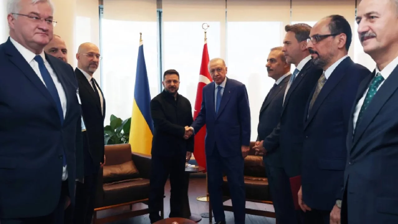 Volodimir Zelenskiy: Üçlü toplantının Türkiye'de yapılması fikrini destekleriz