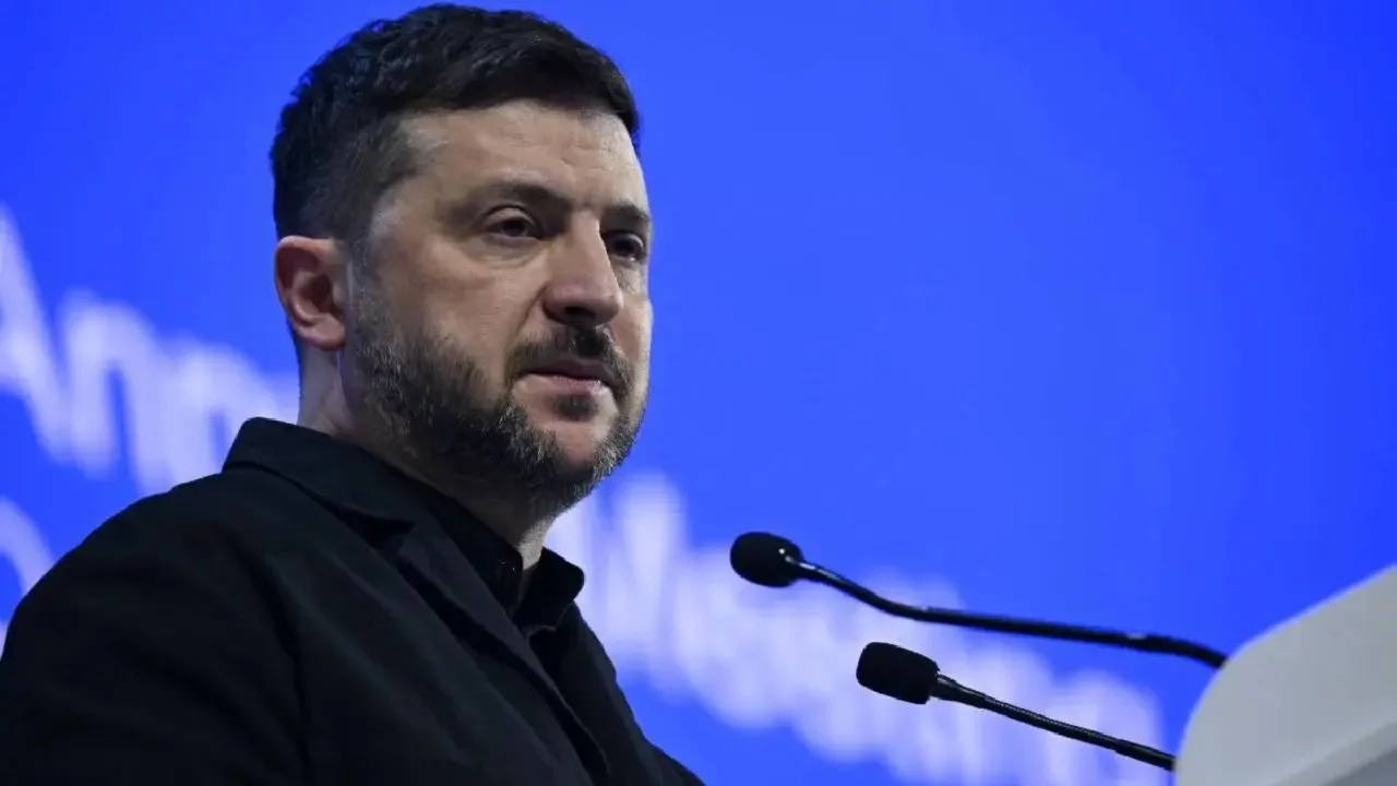 Zelenski, ABD Başkanı Trump'la görüştü: 3'lü görüşmeye hazırım