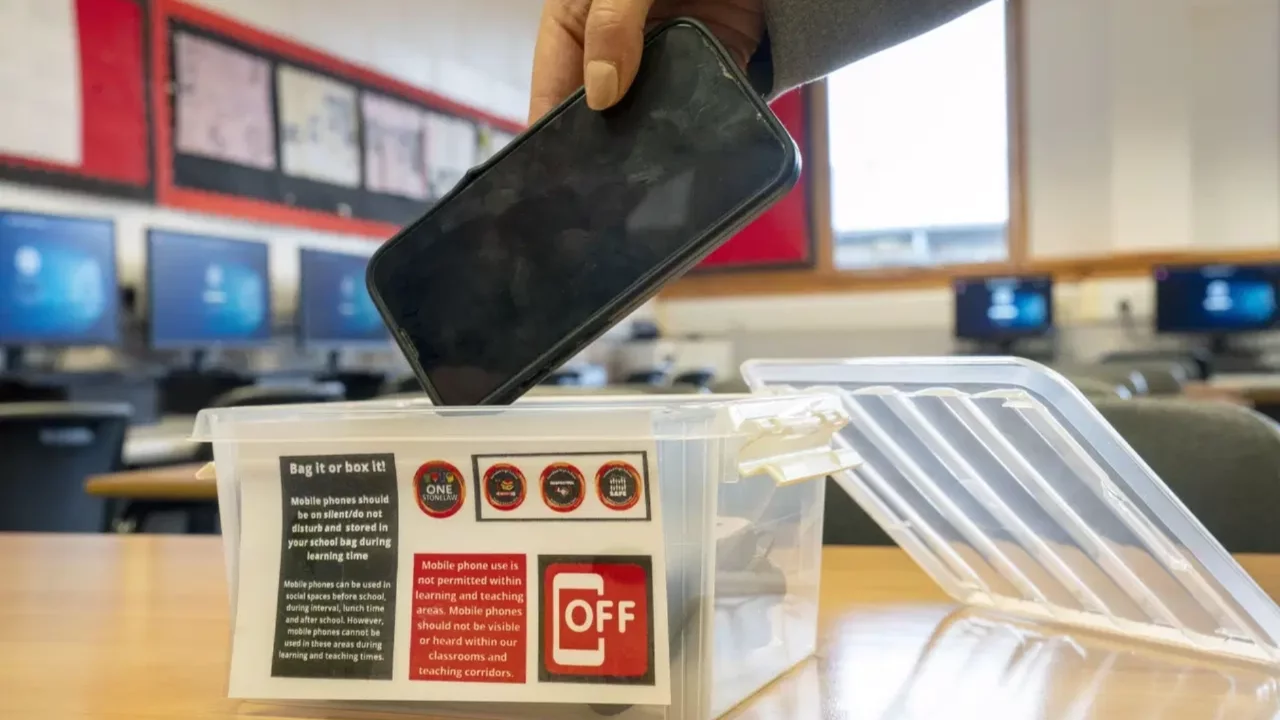 Meksika'da okullarda cep telefonu kullanımına kısıtlama