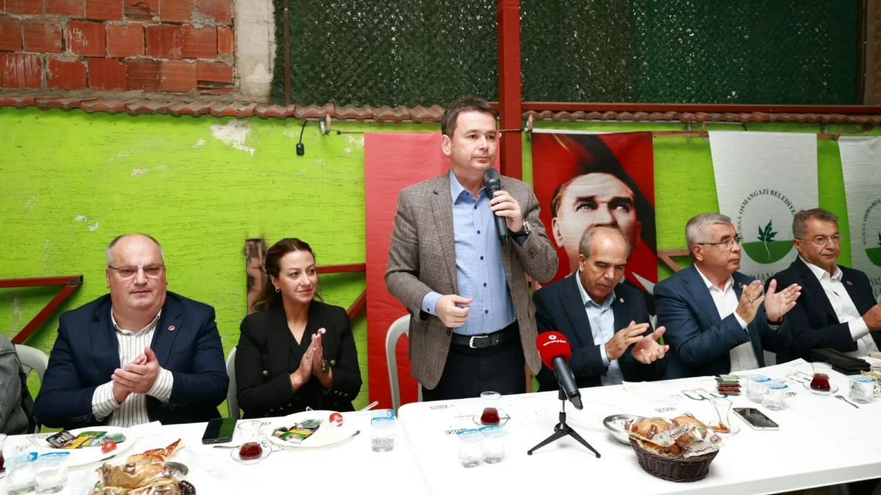 Osmangazi Belediye Başkanı Erkan Aydın Mahalle Kahvaltılarının 52'incisini gerçekleştirdi